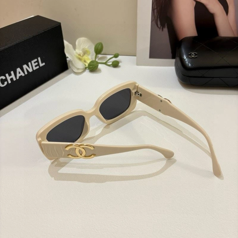 Chanel Sunglasses FreshLook 278105