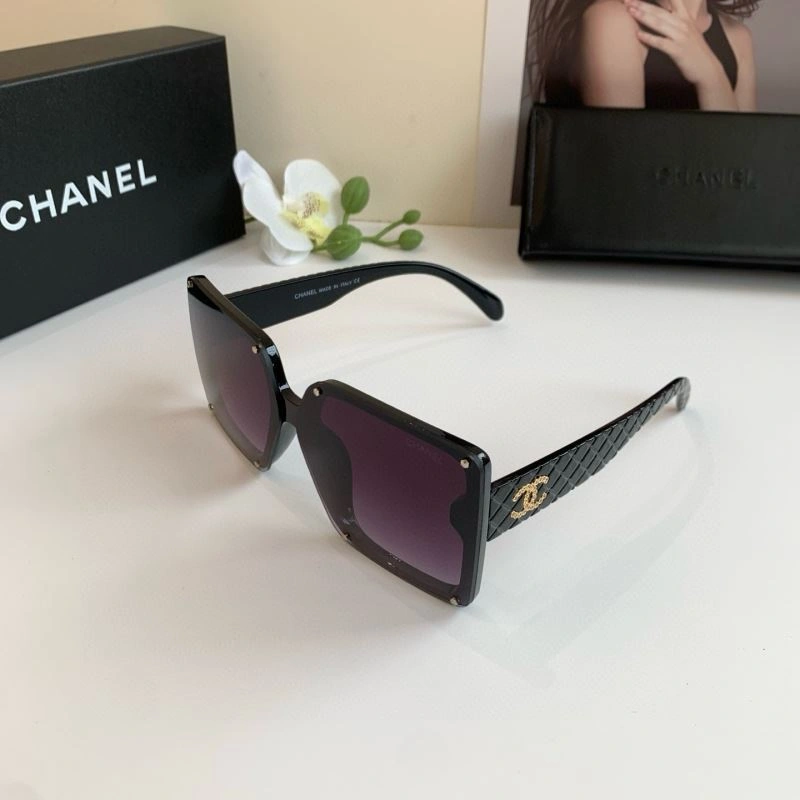 Stretchable Chanel Sunglasses 278090