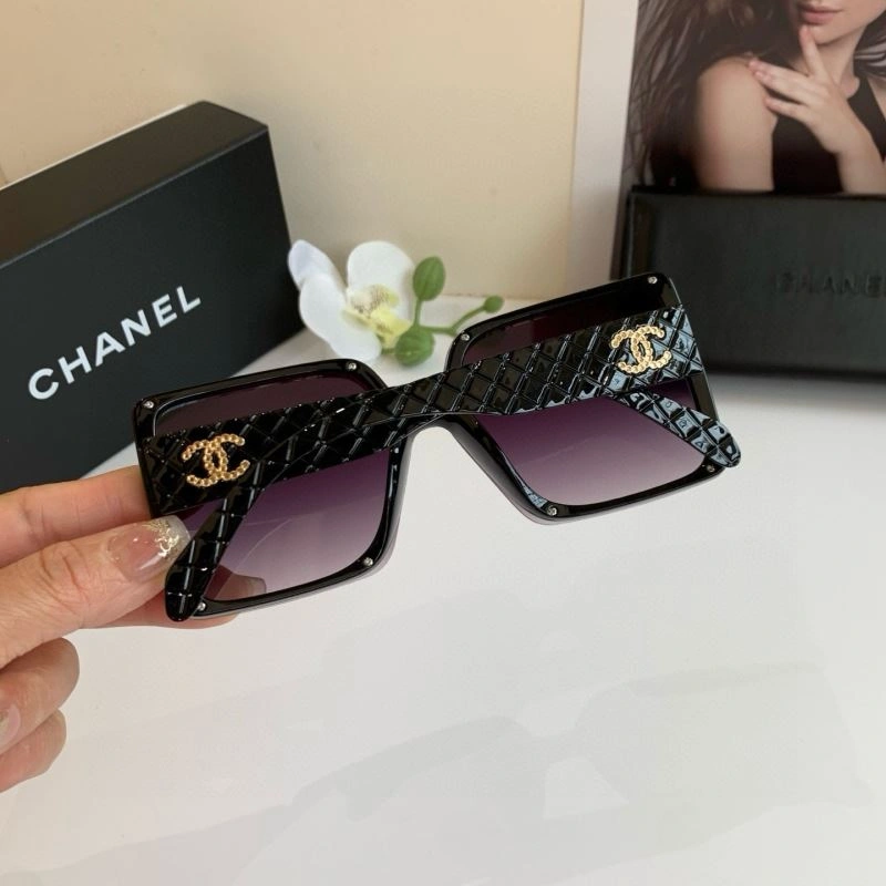 Stretchable Chanel Sunglasses 278090