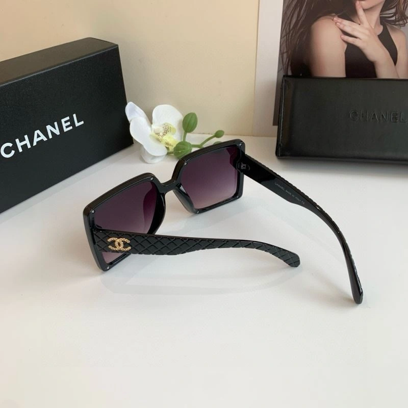 Stretchable Chanel Sunglasses 278090