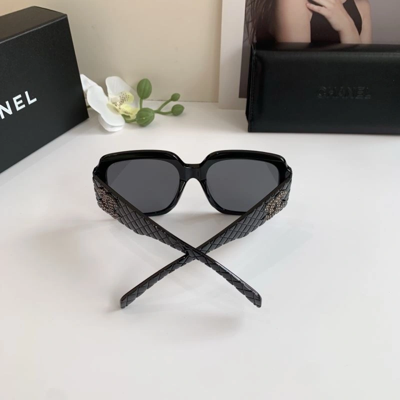 Soft Chanel Sunglasses 278086