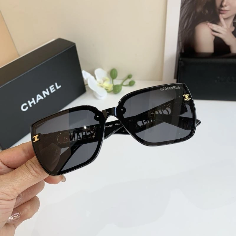 Chanel Sunglasses Sleek 278085