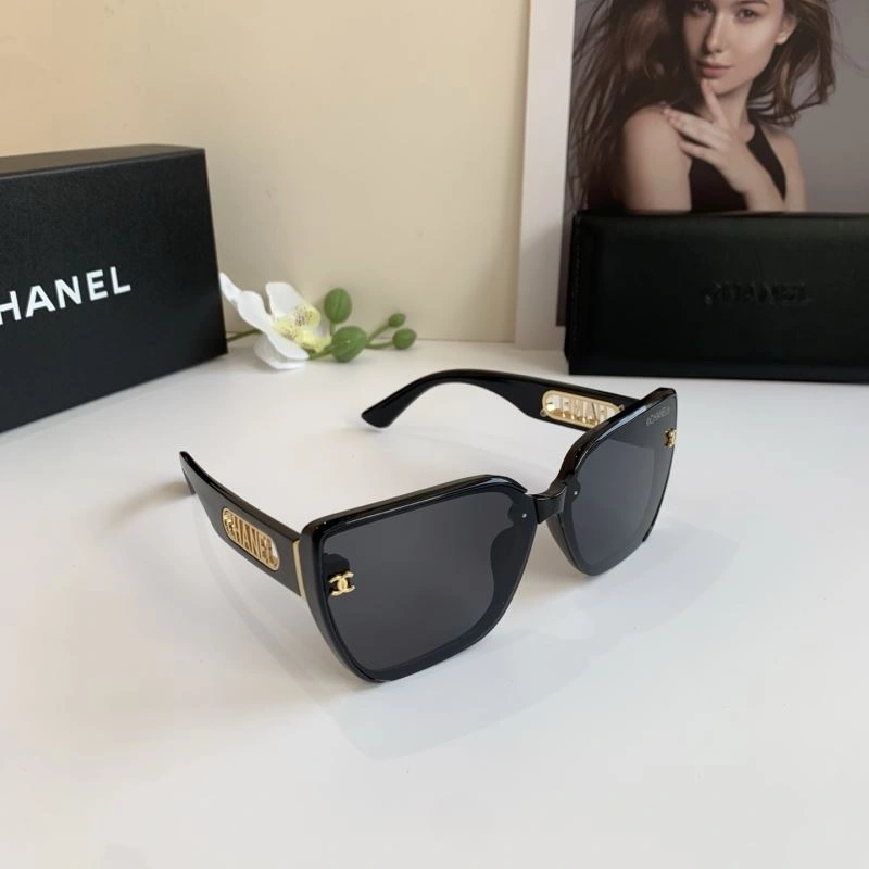 Chanel Sunglasses Sleek 278085