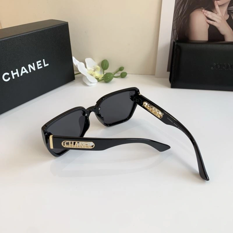 Chanel Sunglasses Sleek 278085