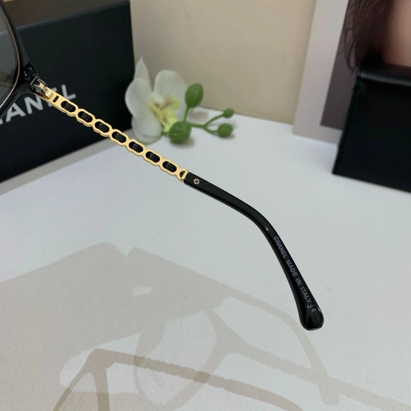 Flexible Chanel Sunglasses 278083