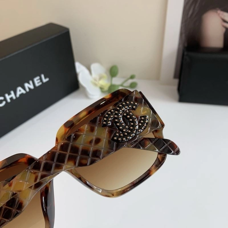 Stretchable Chanel Sunglasses 278081