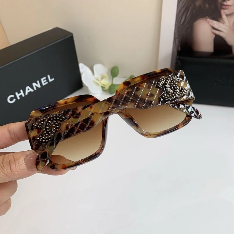 Stretchable Chanel Sunglasses 278081