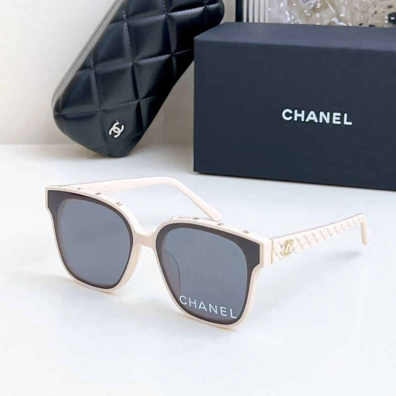 Chanel Sunglasses TravelReady 278082