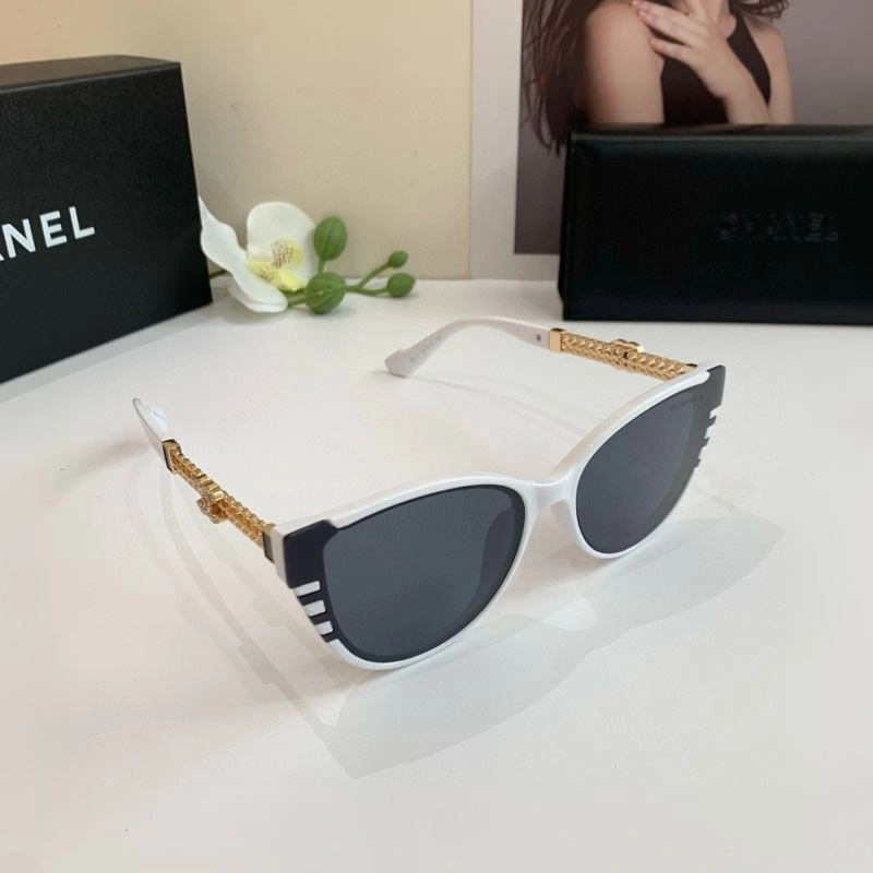 Chanel Sunglasses Snug 278057