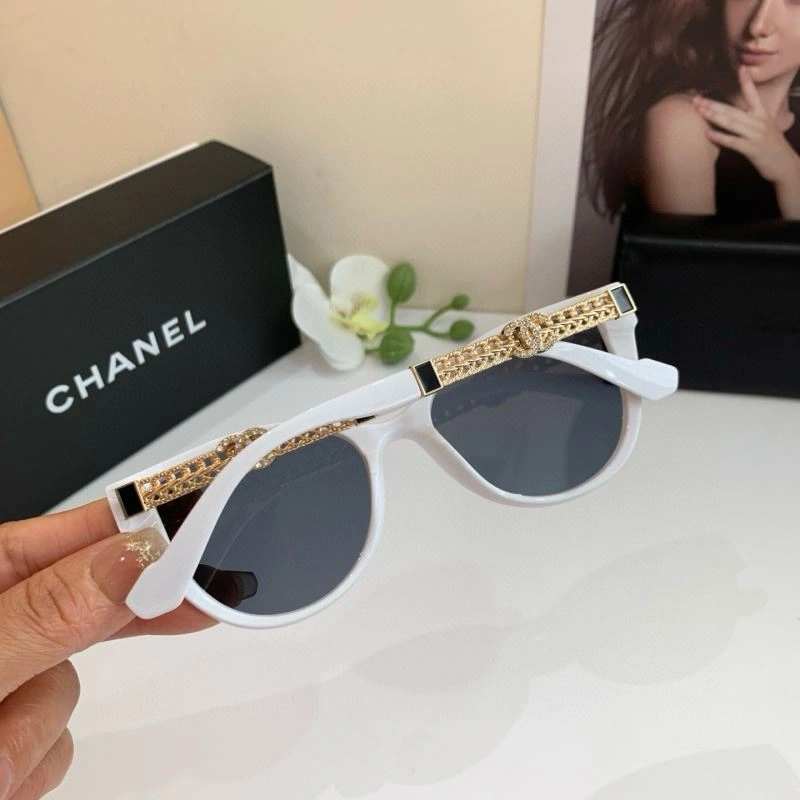 Chanel Sunglasses Snug 278057