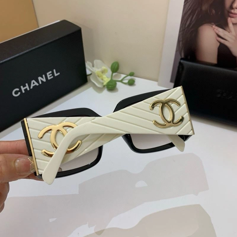 WaterResistant Chanel Sunglasses 278073