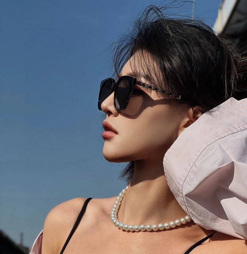 Chanel Sunglasses Refined 278049