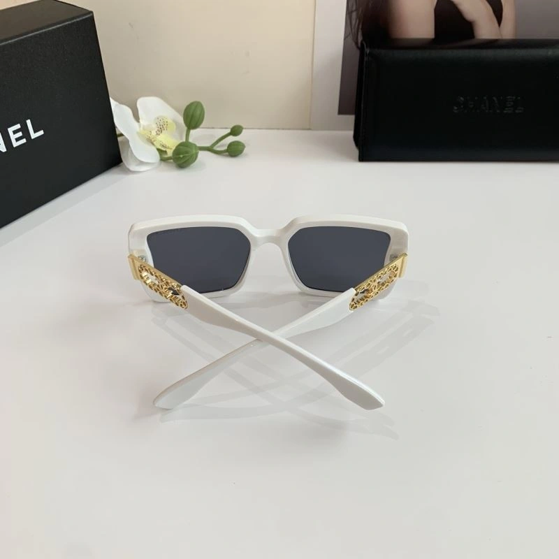 Packable Chanel Sunglasses 278050