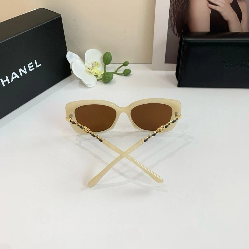 Vibrant Chanel Sunglasses 278044