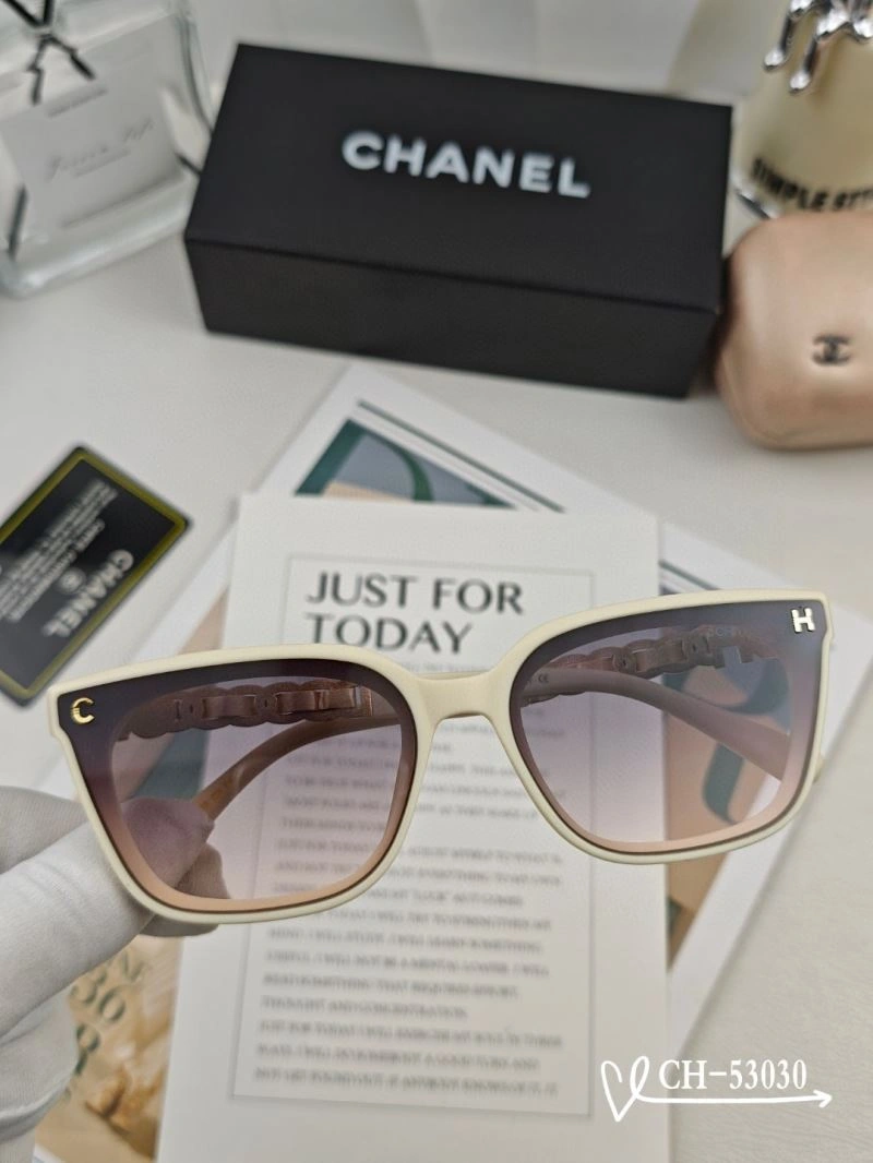 Chanel Sunglasses Sporty 278036