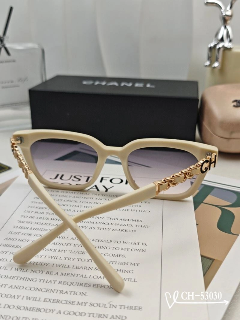 Chanel Sunglasses Sporty 278036