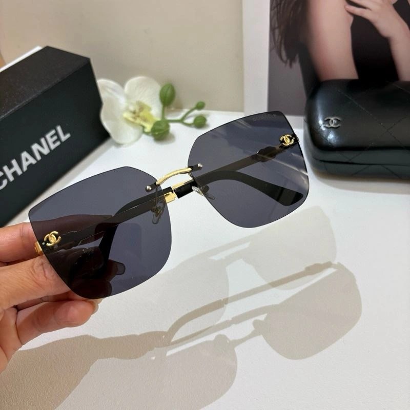 Chanel Sunglasses Unique 278022