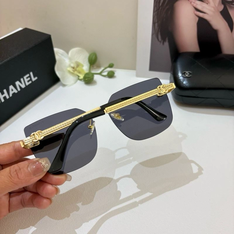Chanel Sunglasses Unique 278022