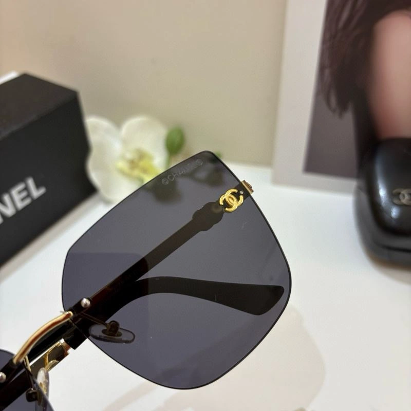 Chanel Sunglasses Unique 278022