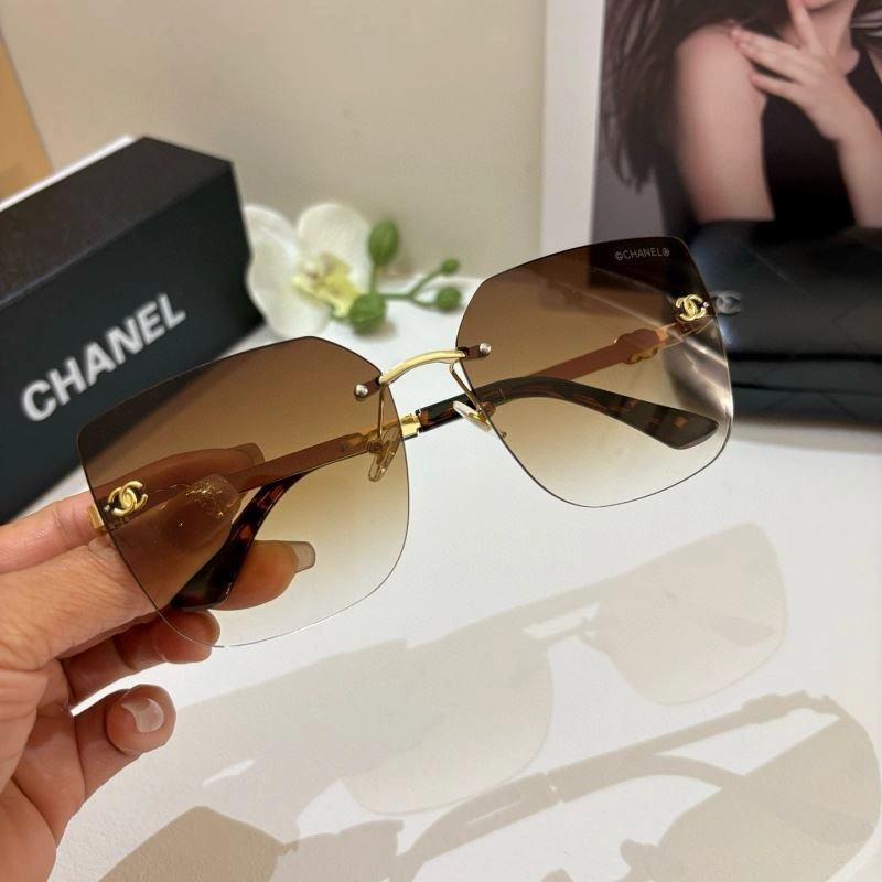 Chanel Sunglasses Snug 278023