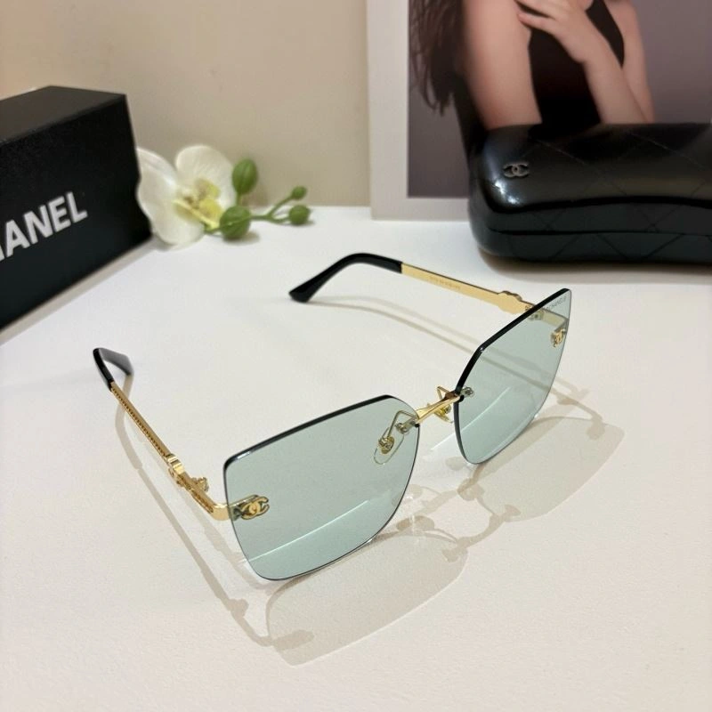Breathable Chanel Sunglasses 278029