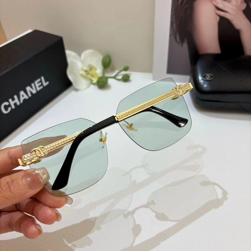 Breathable Chanel Sunglasses 278029