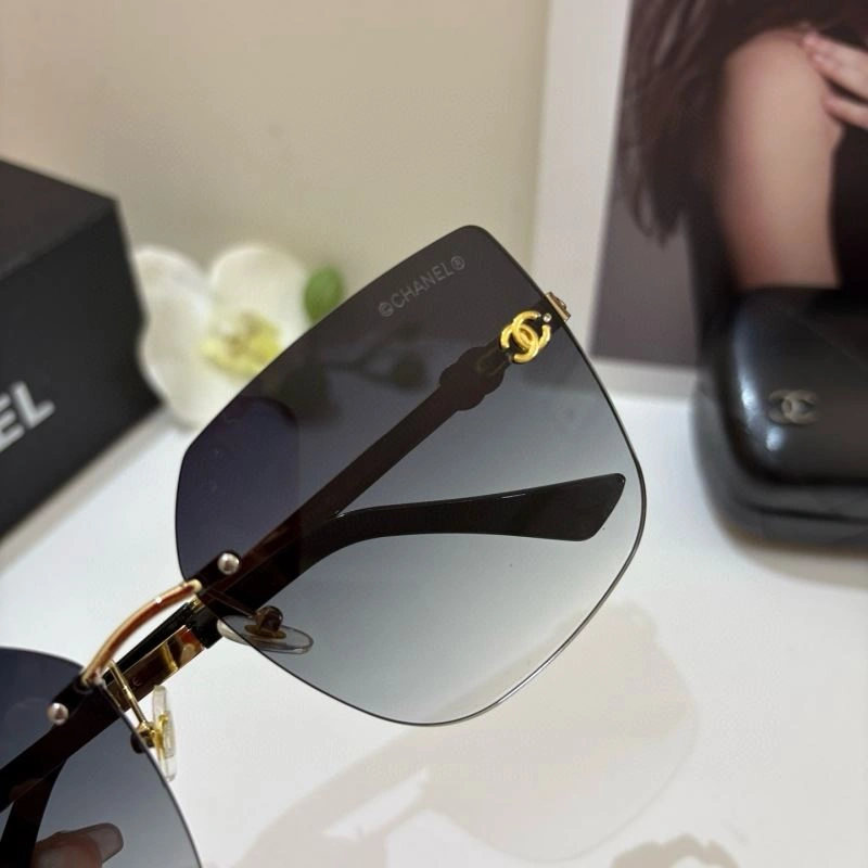 WaterResistant Chanel Sunglasses 278026