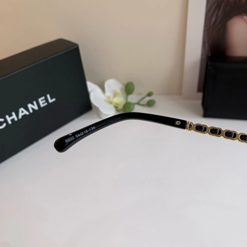 WellDesigned Chanel Sunglasses 278028