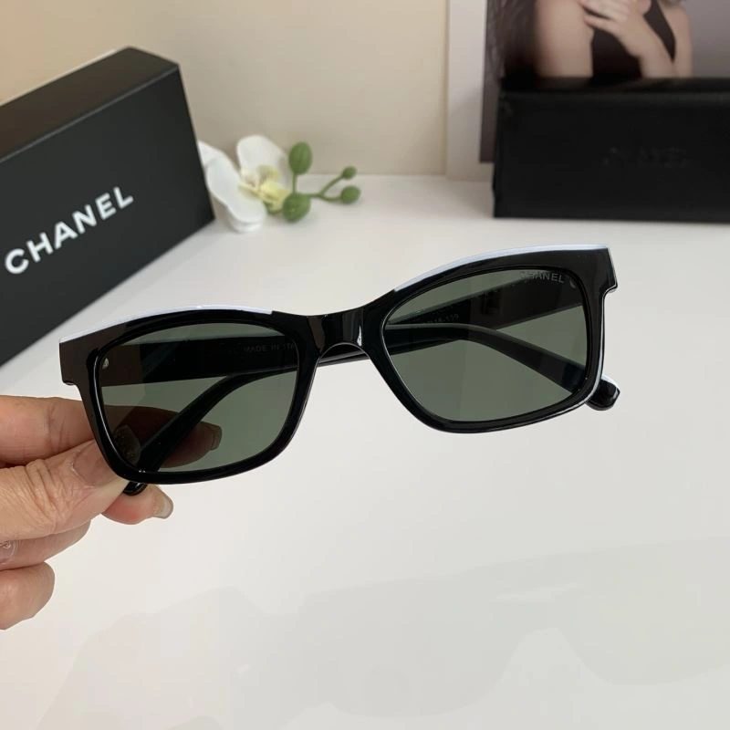 Chanel Sunglasses Versatile 278025