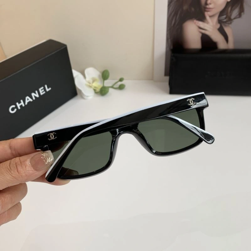 Chanel Sunglasses Versatile 278025