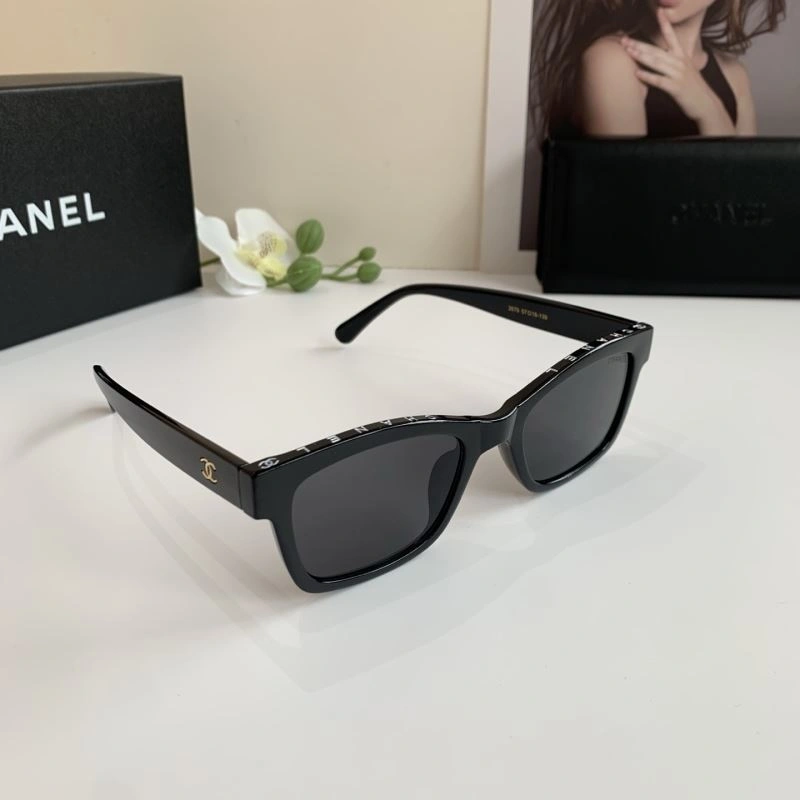 Chanel Sunglasses Elegant 278031