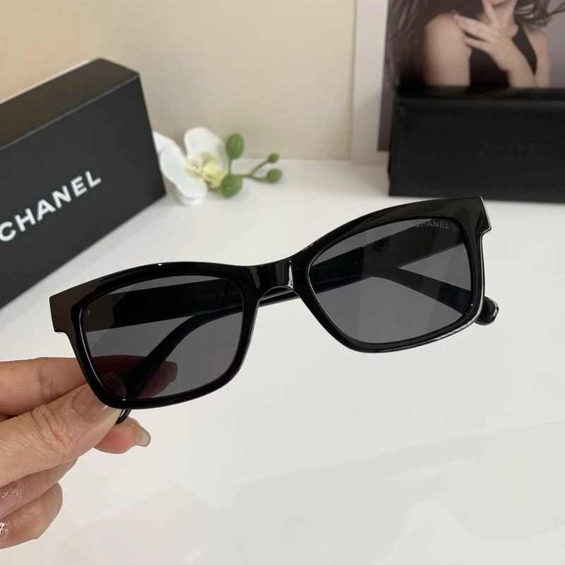 Chanel Sunglasses Elegant 278031