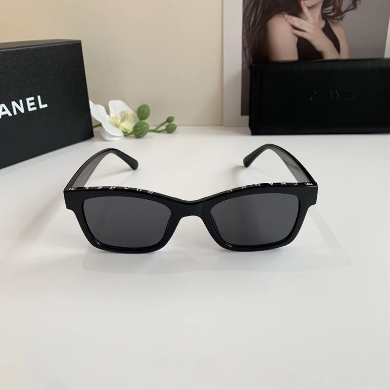 Chanel Sunglasses Elegant 278031
