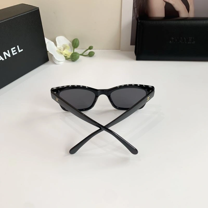 Chanel Sunglasses Elegant 278031
