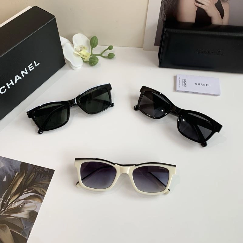 Chanel Sunglasses Elegant 278031