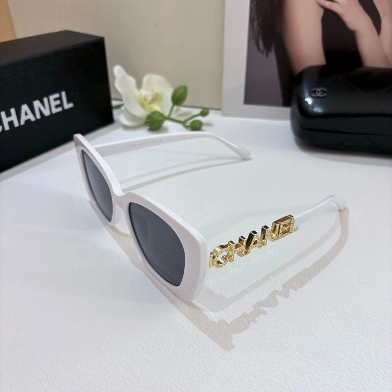 Chanel Sunglasses ModernLook 278018