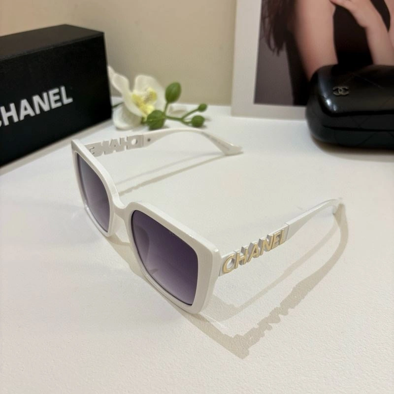 RelaxedFit Chanel Sunglasses 278005