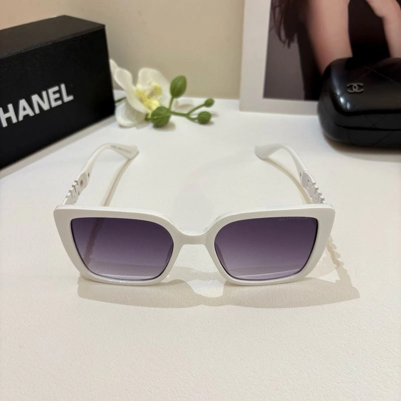 RelaxedFit Chanel Sunglasses 278005