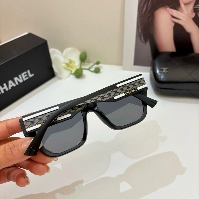 Chanel Sunglasses Sporty 278004