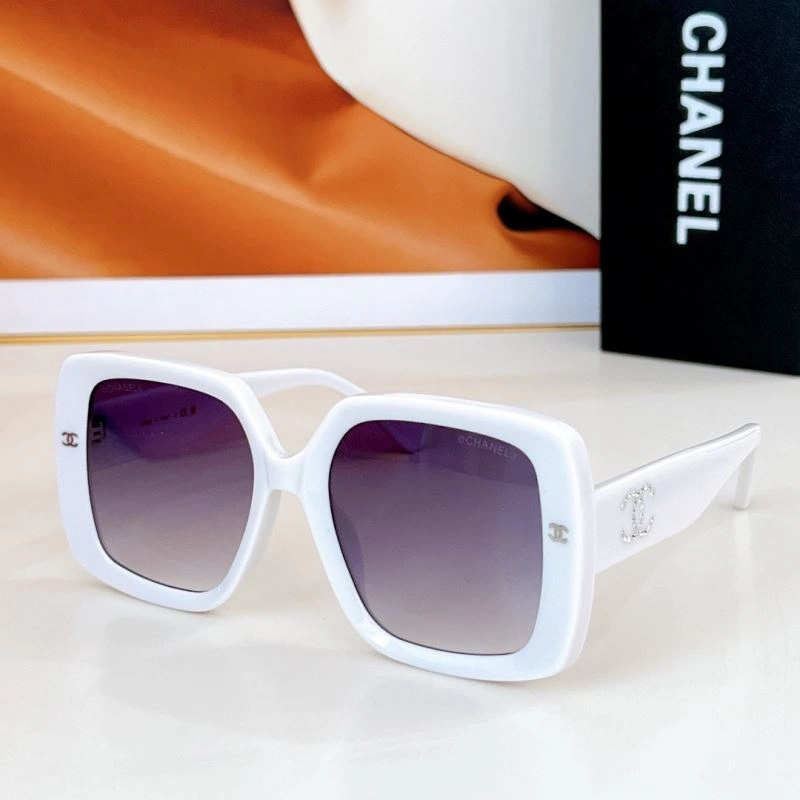 Unisex Chanel Sunglasses 278003