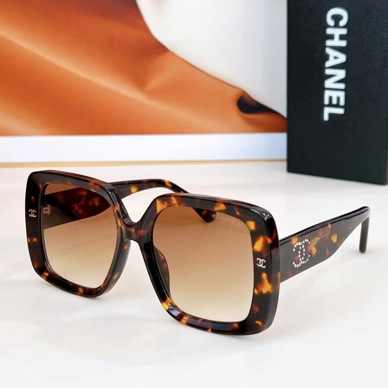 Unisex Chanel Sunglasses 278003