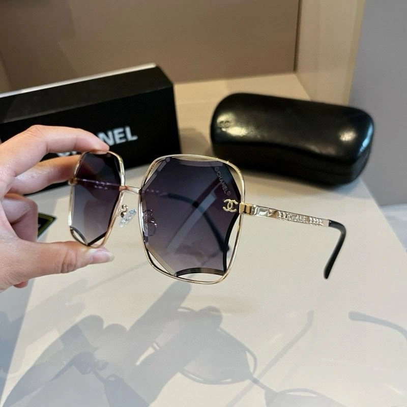 Functional Chanel Sunglasses 277981
