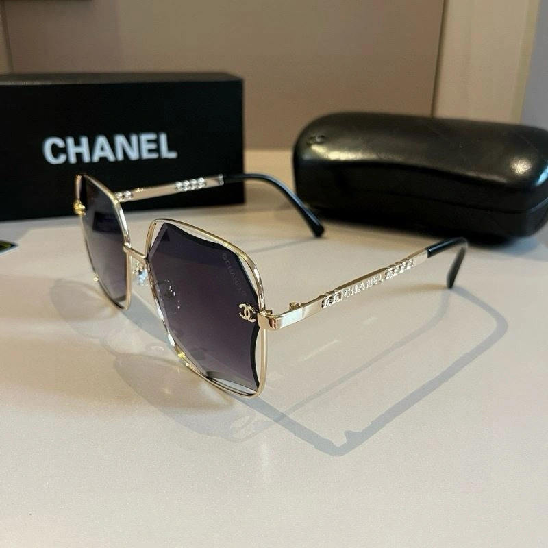 Functional Chanel Sunglasses 277981