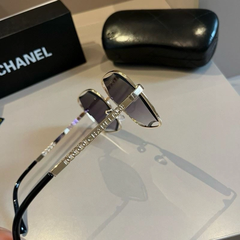 Functional Chanel Sunglasses 277981