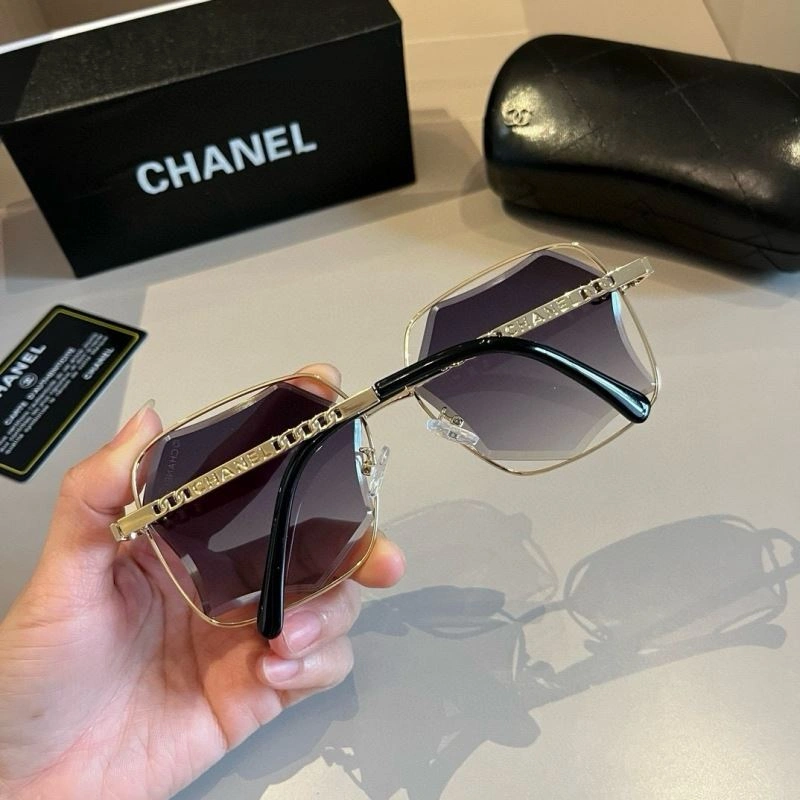 Functional Chanel Sunglasses 277981