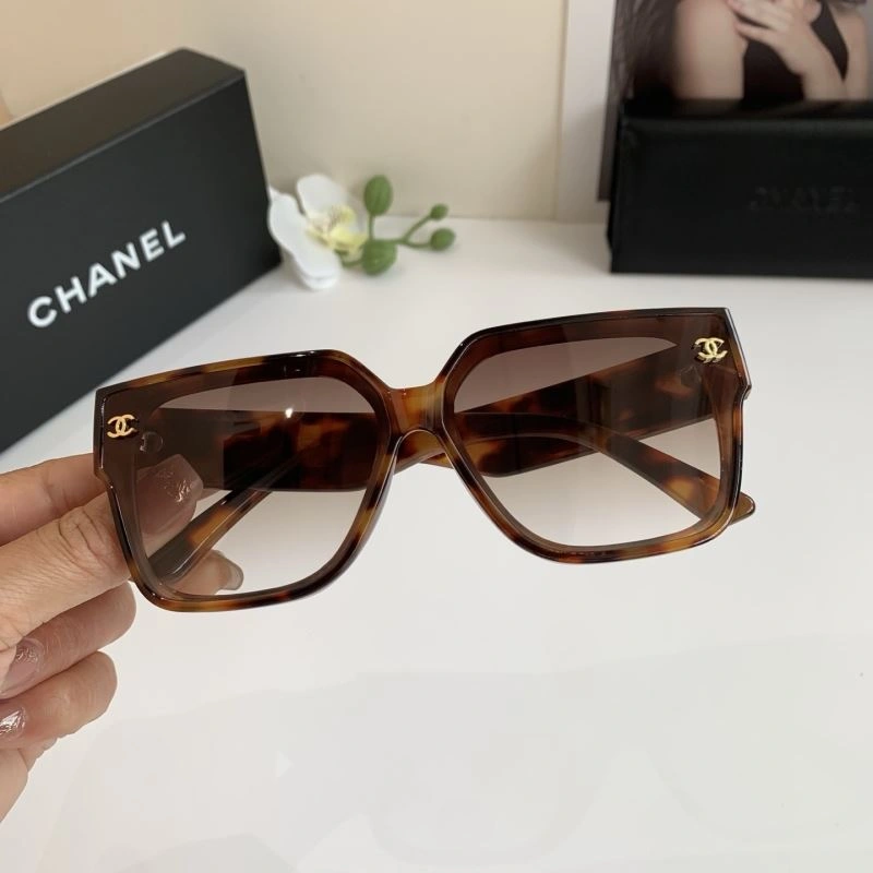 ZipUp Chanel Sunglasses 277973