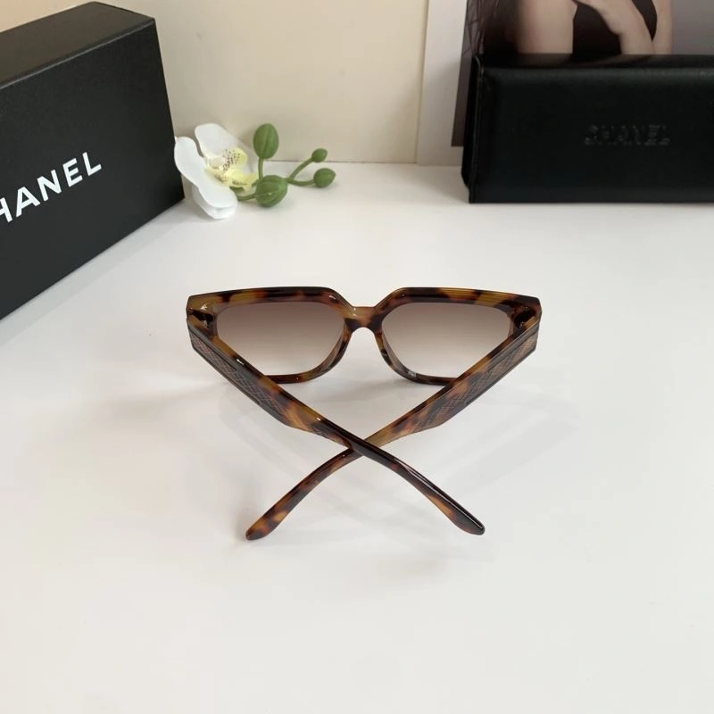 ZipUp Chanel Sunglasses 277973