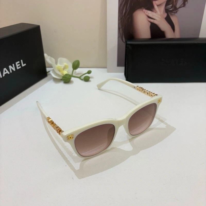 Chanel Sunglasses Lightweight 277960