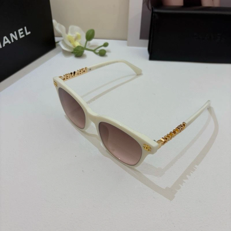 Chanel Sunglasses Lightweight 277960