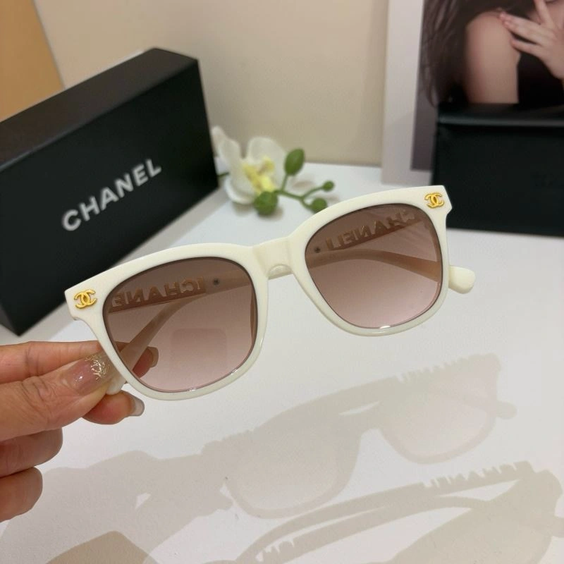 Chanel Sunglasses Lightweight 277960